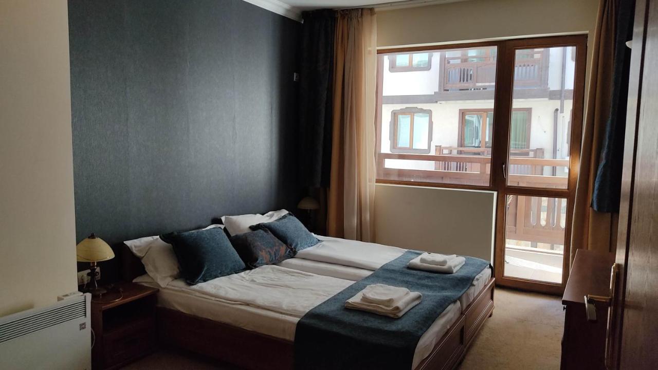 בנסקו Annett Apartments At Emerald Hotel מראה חיצוני תמונה