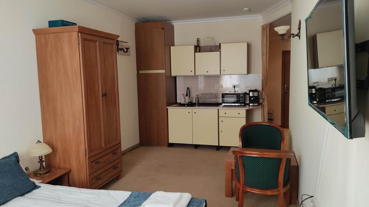 בנסקו Annett Apartments At Emerald Hotel מראה חיצוני תמונה