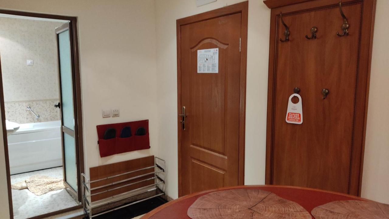 בנסקו Annett Apartments At Emerald Hotel מראה חיצוני תמונה