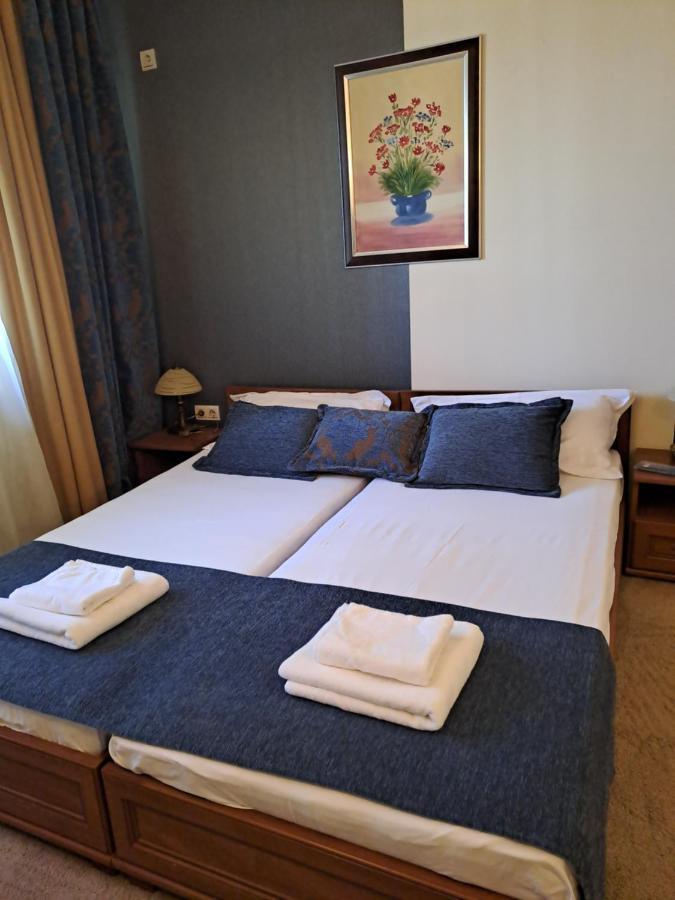 בנסקו Annett Apartments At Emerald Hotel מראה חיצוני תמונה